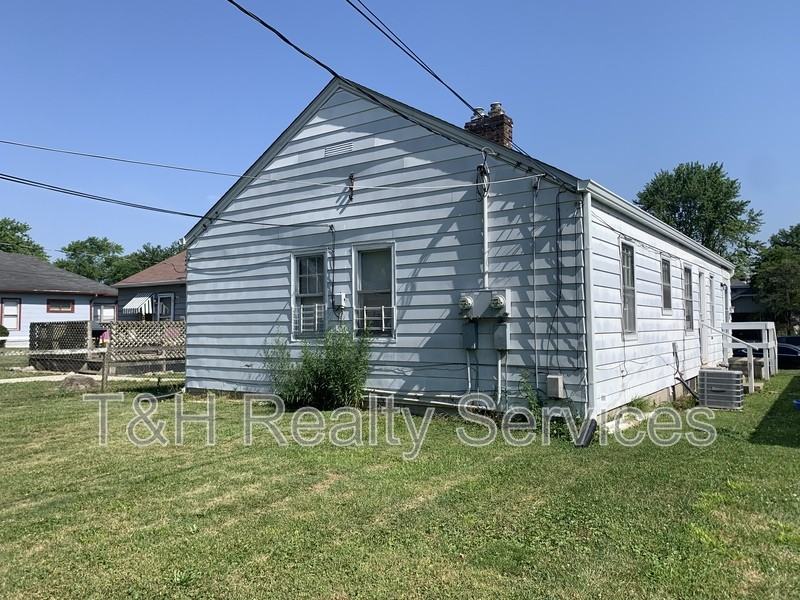 3019 Meredith Ave - Photo 2 of 16