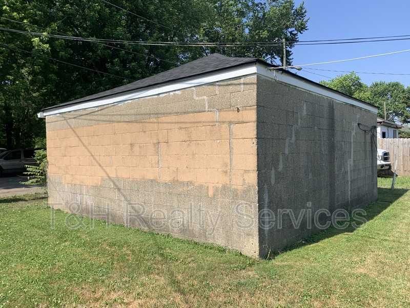 3019 Meredith Ave - Photo 3 of 16