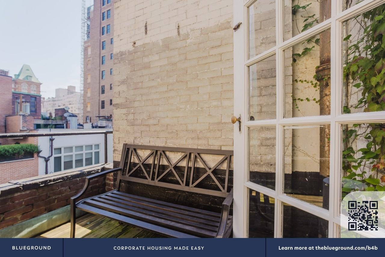 7 East 75th Street - Photo 6 of 27