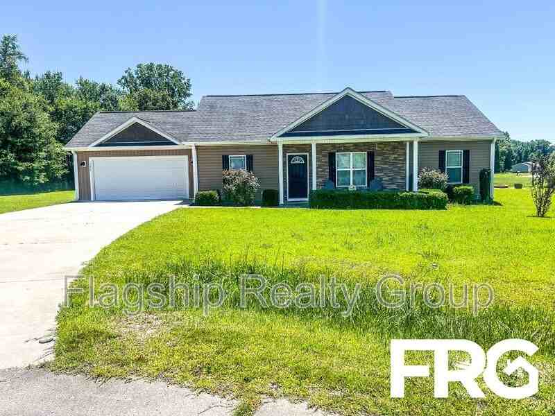 102 Chesterfield Ct - Photo 3 of 26