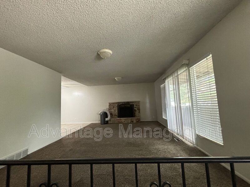 817 Northeast - Photo 2 of 22