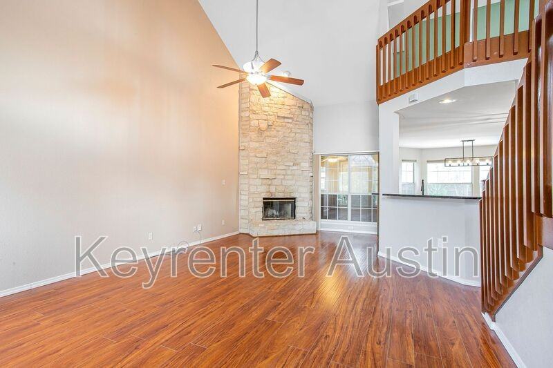1813 Rusty Nail Loop - Photo 3 of 20