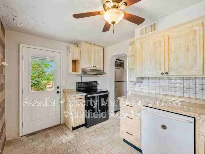 4092 S Orchard Dr - Photo 2 of 29