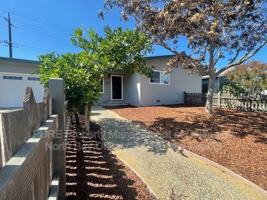featured image of 1521 E Madison St