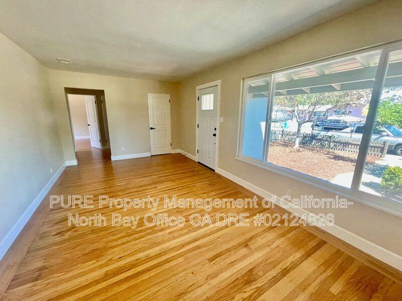 1521 E Madison St - Photo 3 of 18
