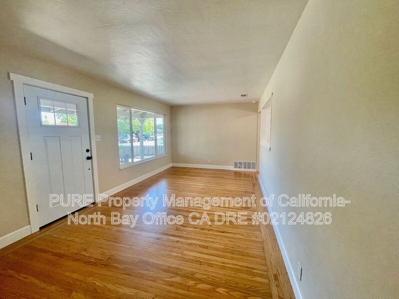 1521 E Madison St - Photo 4 of 18