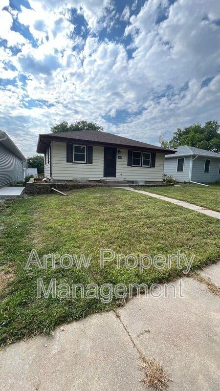 3825 Worthington Ave - Photo 2 of 17