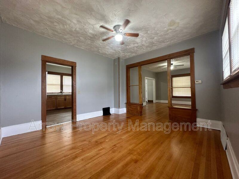 626 N 23rd St - Photo 3 of 12