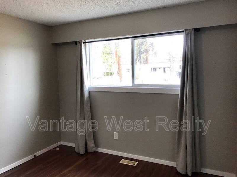 840 Irma Rd - Photo 6 of 17