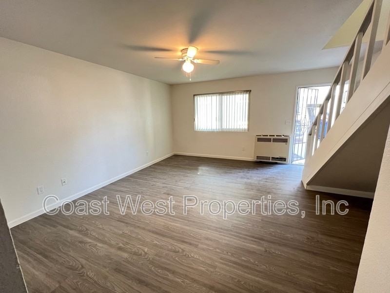 1176 Cypress Ave - Photo 2 of 16