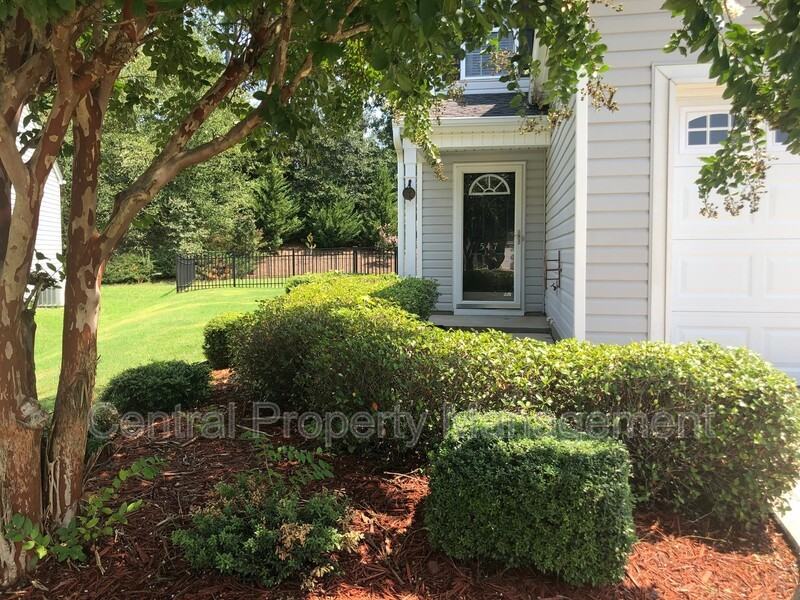 547 Clairidge Dr - Photo 2 of 27