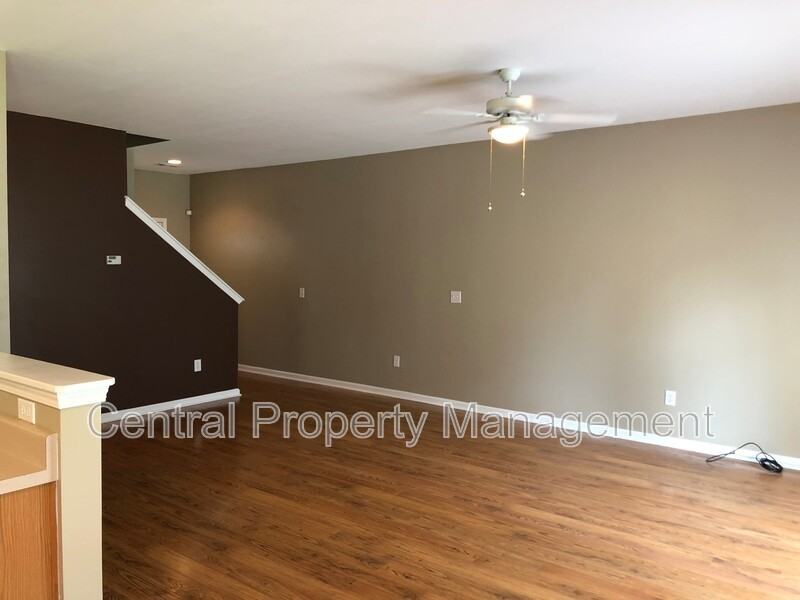 547 Clairidge Dr - Photo 5 of 27