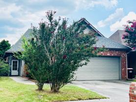 125 Oakbend Dr - Photo 1 of 1