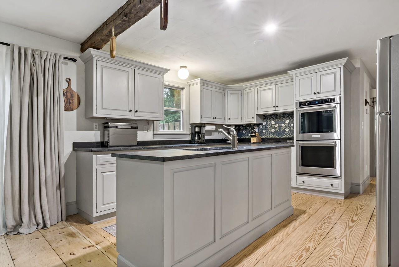 172 Estelle Dr #HOME - Photo 3 of 40