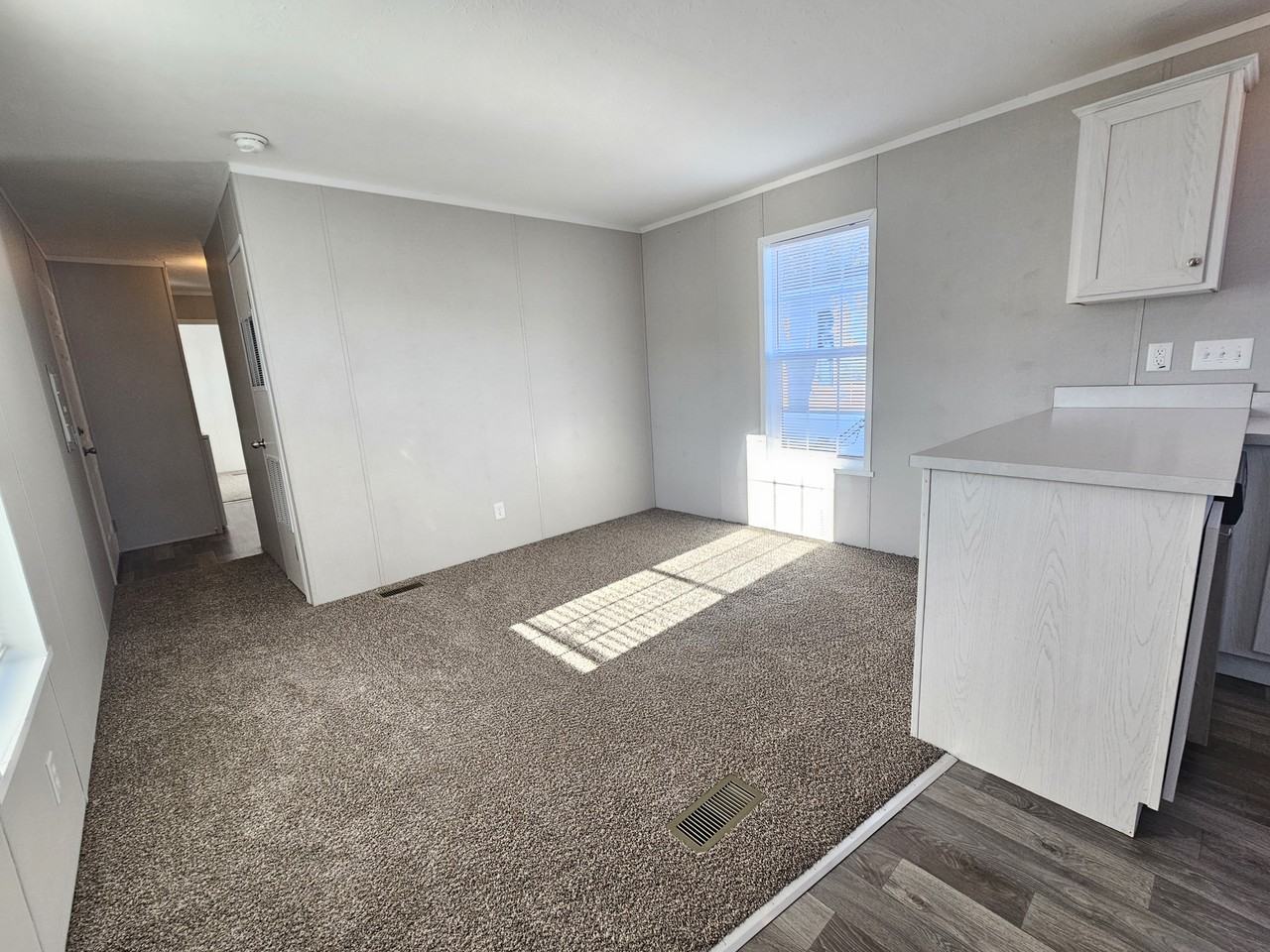 46000 Geddes Rd #14 - Photo 3 of 8