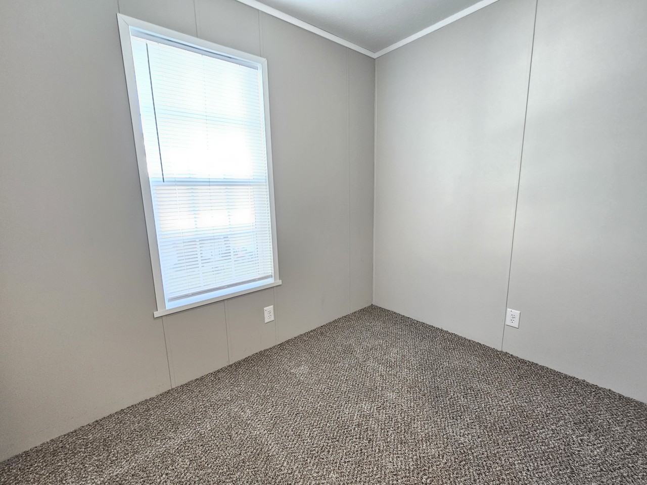 46000 Geddes Rd #14 - Photo 7 of 8