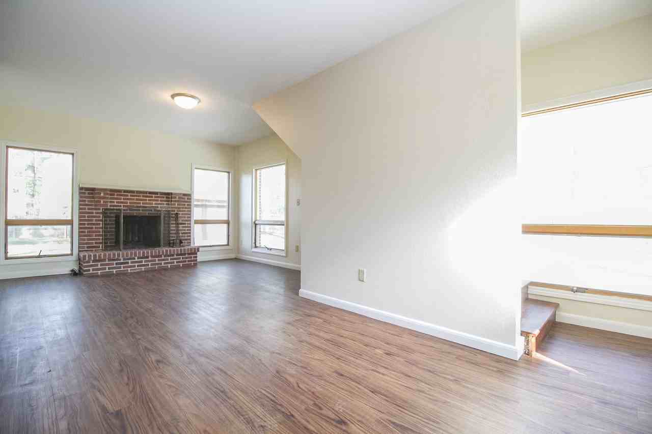 2943 Escott Ave #NA - Photo 3 of 24