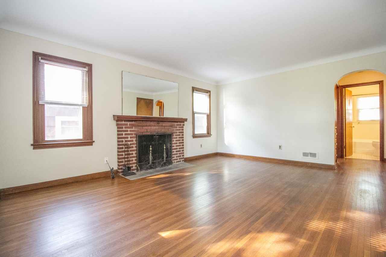 2943 Escott Ave #NA - Photo 6 of 24