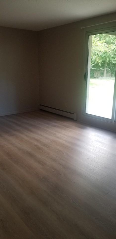 3894 Indian Run Dr #3 - Photo 3 of 6