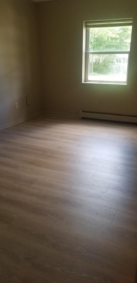 3894 Indian Run Dr #3 - Photo 4 of 6