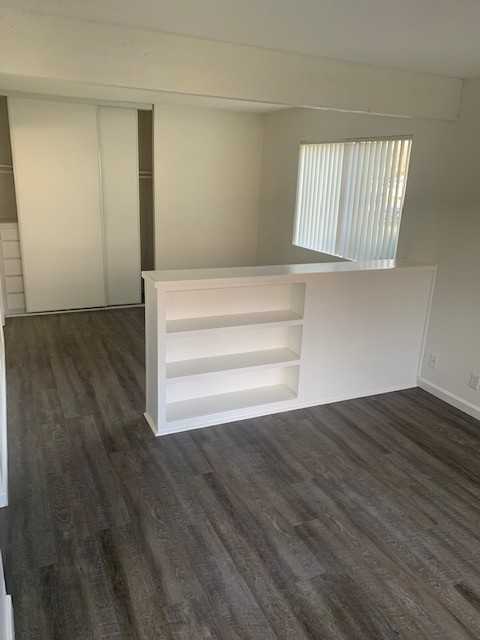 5301 Lennox Ave - Photo 4 of 7