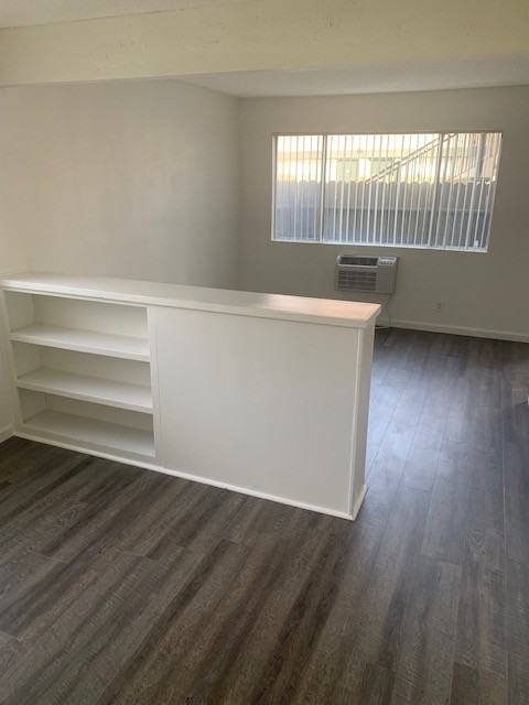 5301 Lennox Ave - Photo 5 of 7