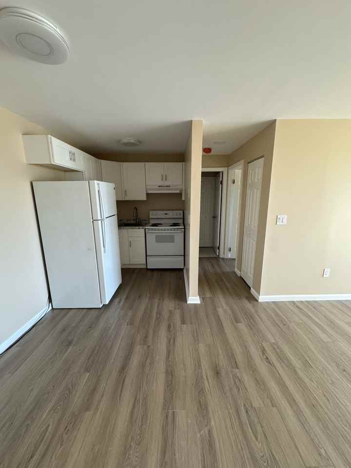 77 Evergreen Ave #A3 - Photo 2 of 5