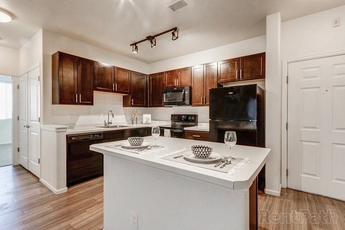 9287 E 105th Pl #301