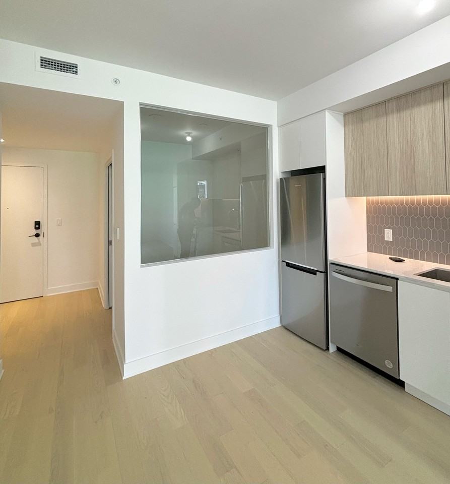 200 Rue Marie-Charles-Le Moyne #205 - Photo 3 of 9