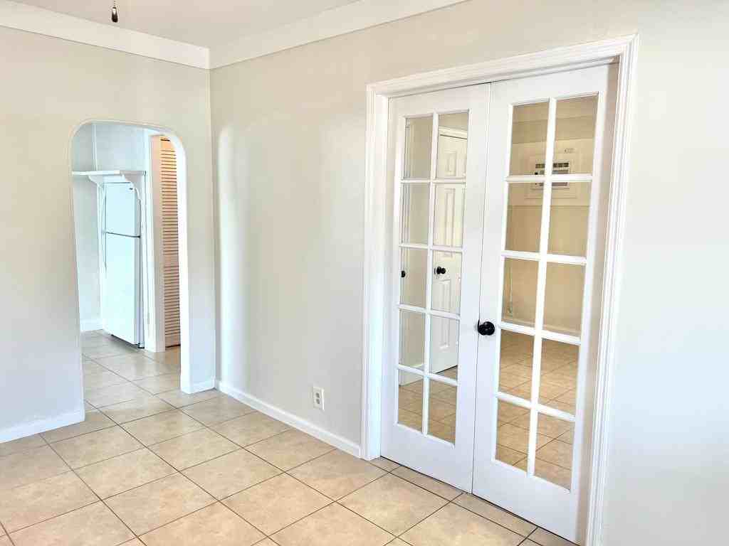 451 Skinner Blvd #A - Photo 4 of 17