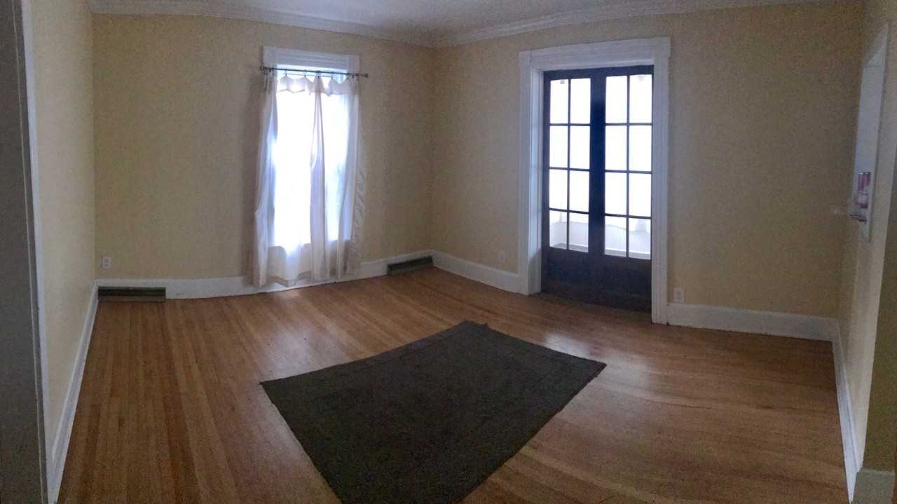 114 W Spruce St #NA - Photo 2 of 7