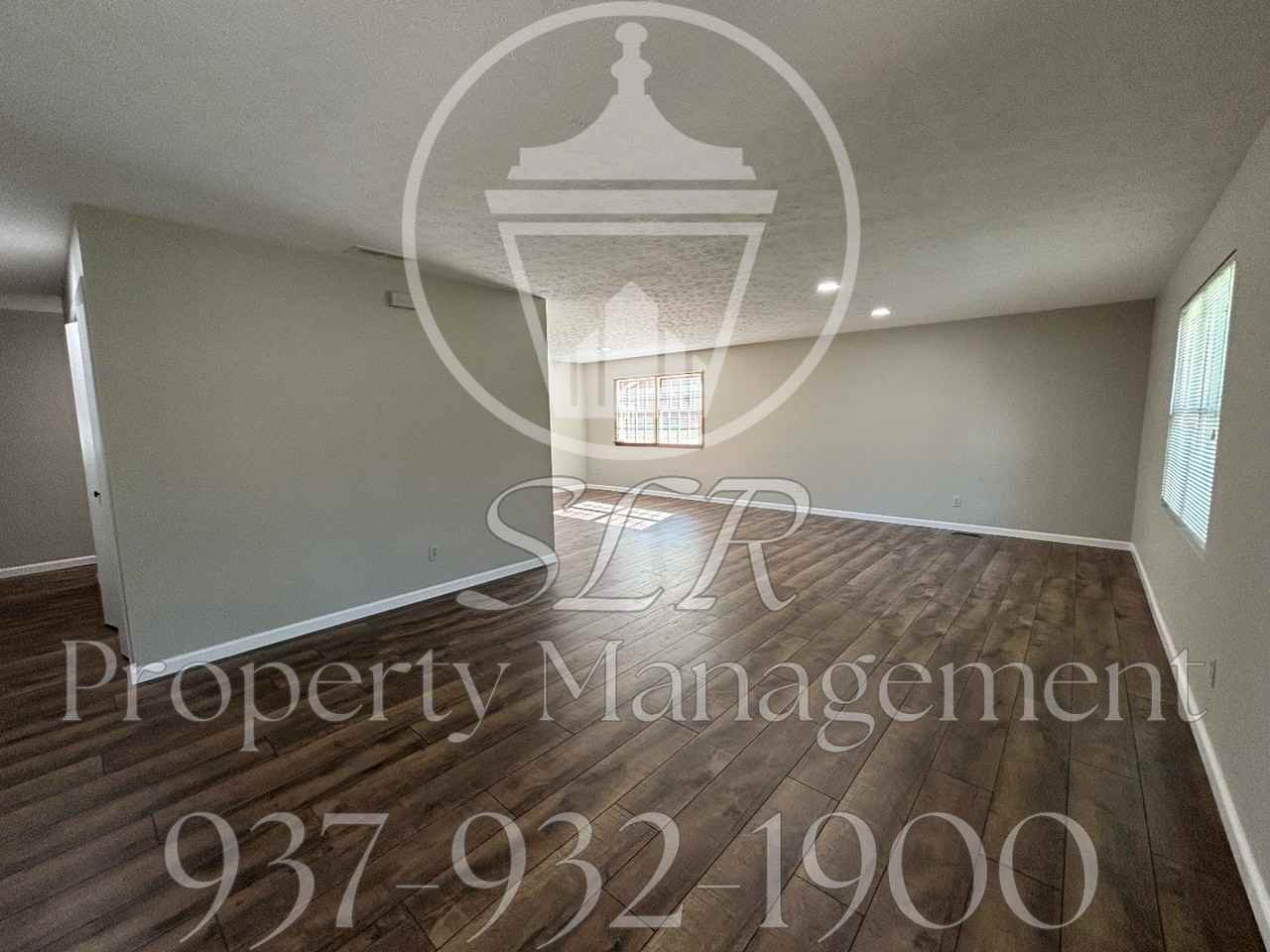 1250 Shawn Dr - Photo 3 of 50