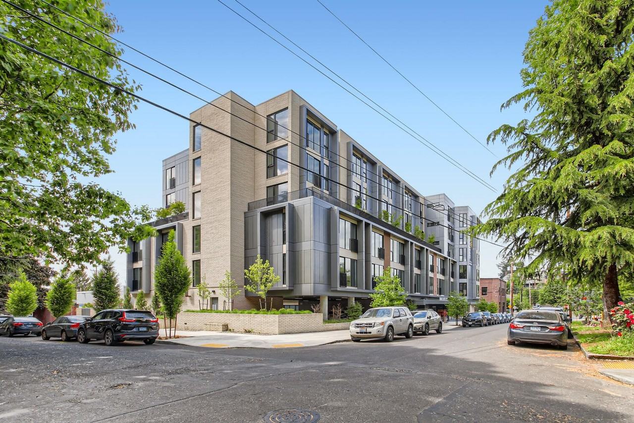 Rose City Flats: New Apartments near the Iconic Hollywood District - Photo 2 of 50