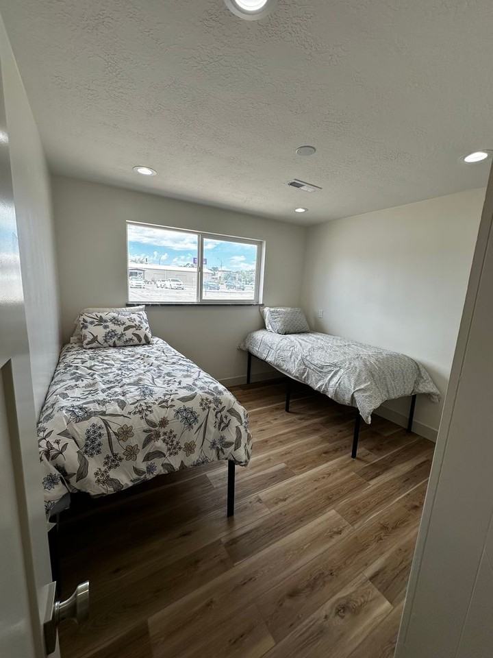 1000 E 450 N #1 - Photo 4 of 13