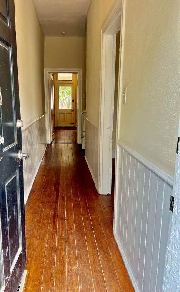 302 S Laurel St - Photo 2 of 25
