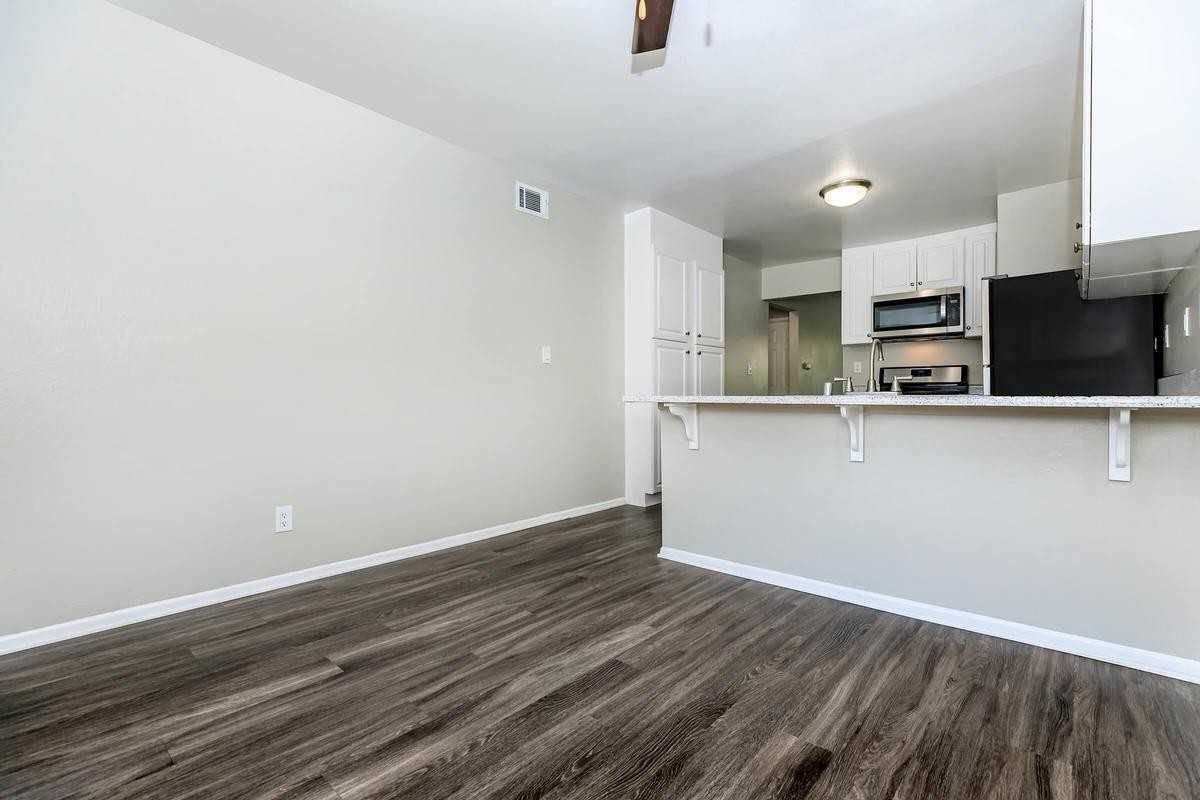 11250 Dale St - Photo 7 of 32