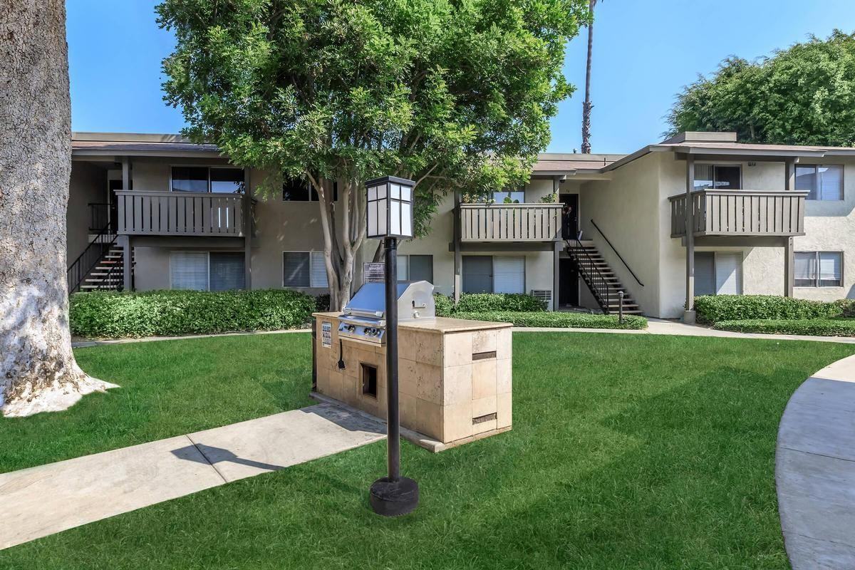 11250 Dale St - Photo 2 of 32