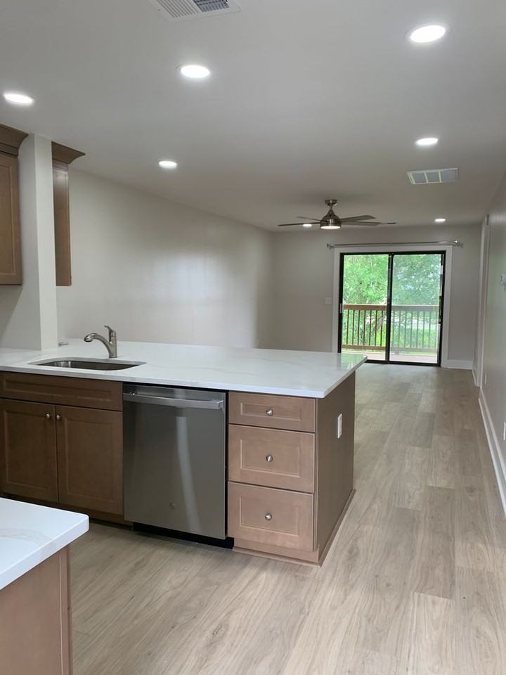 3602B Saint Johns Ct - Photo 2 of 16