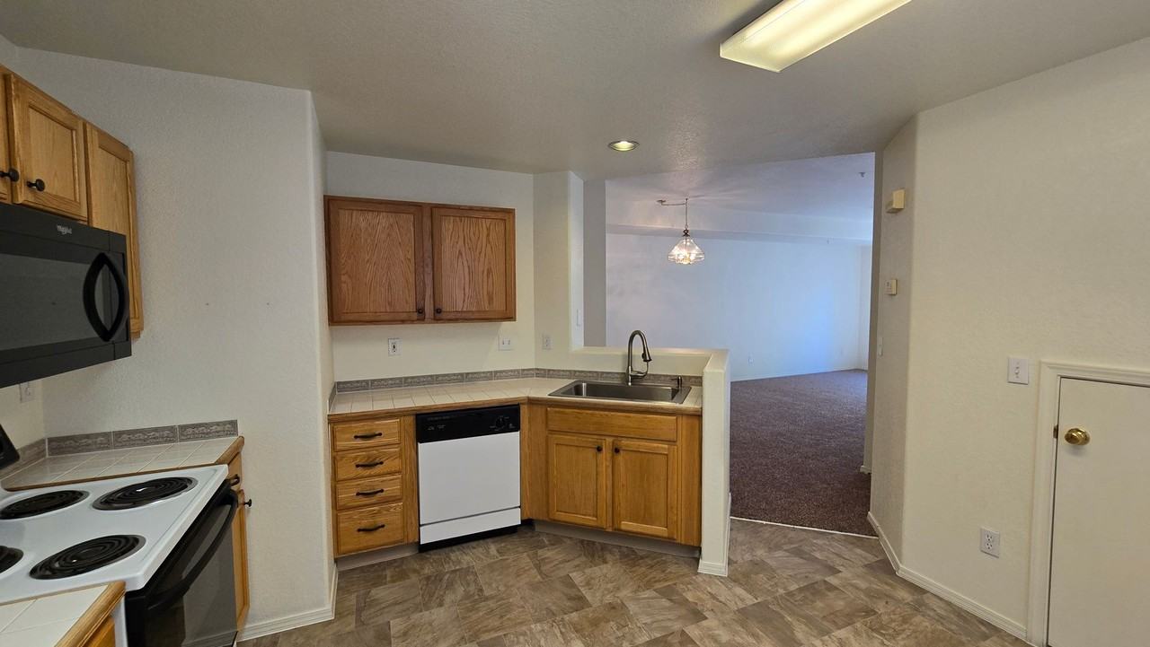 3263 Apogee Vw - Photo 6 of 21