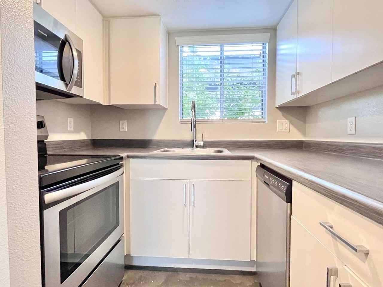 34 Arcadia - Photo 2 of 26