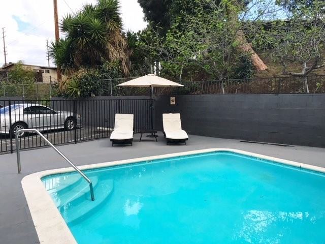 4124 Eagle Rock Blvd - Photo 5 of 20