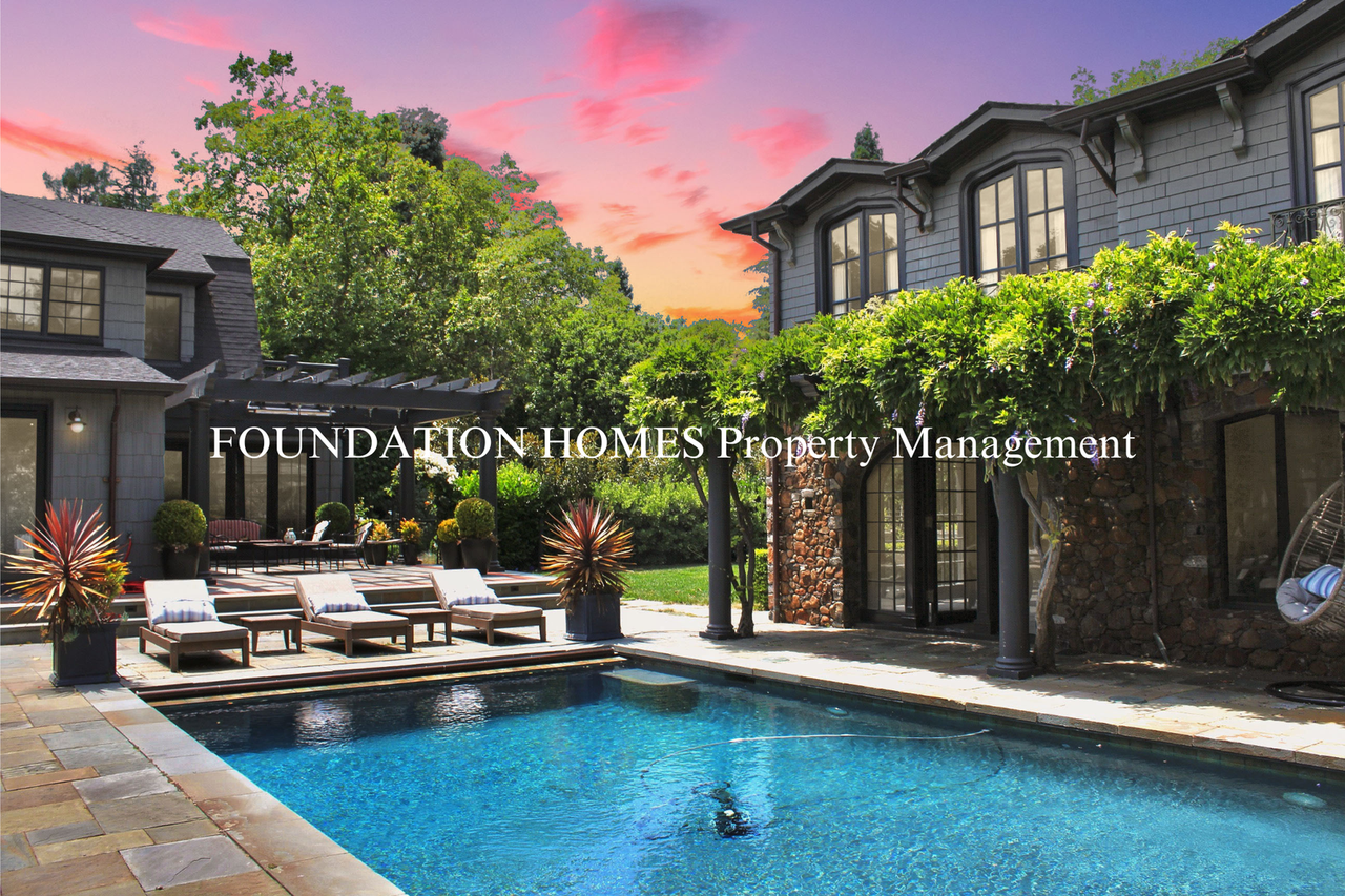 65 Poplar Ave - Photo 2 of 44