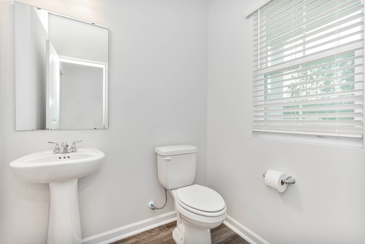 1129 Boswell Ct - Photo 4 of 42