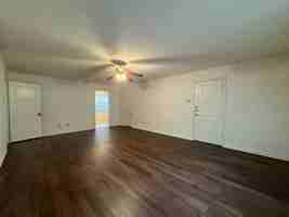 featured image of 2900 Austin Ave
