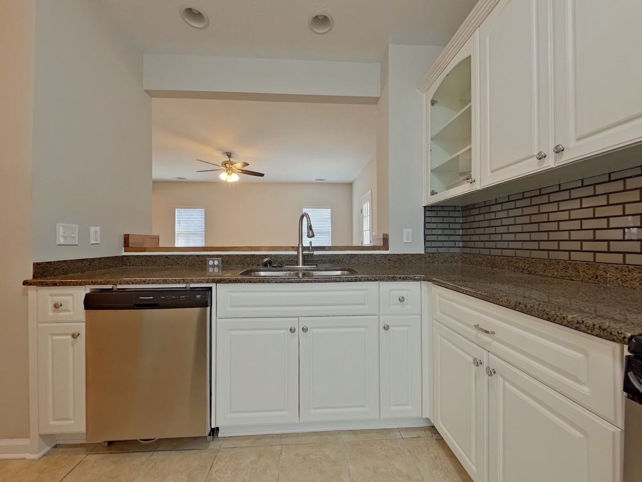 526 Casey Ct - Photo 7 of 23