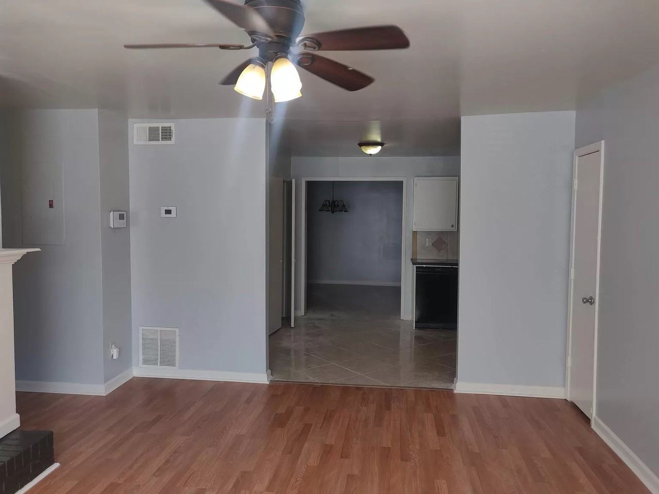 843 Garden Walk Blvd Apt A - Photo 4 of 5