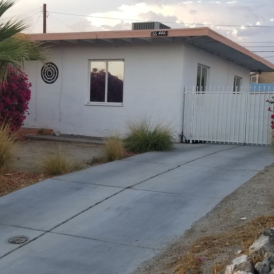 66444 3rd St - Photo 2 of 12