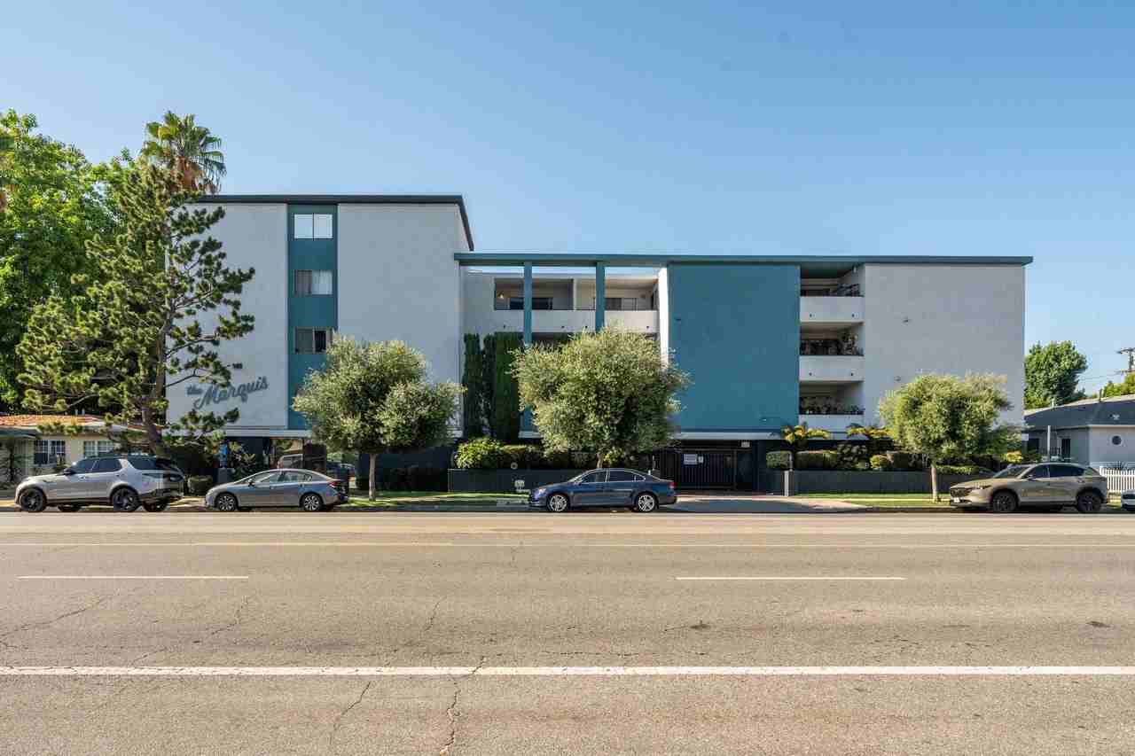 The Marquis - Photo 2 of 5