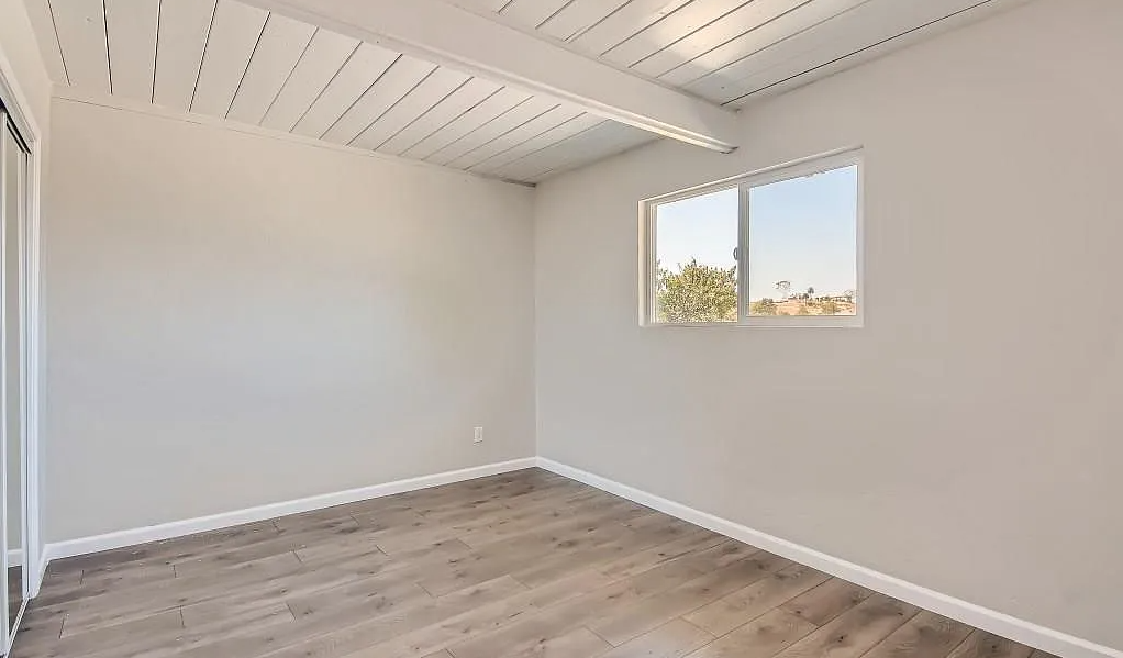 3146 S Bonita St #NA - Photo 6 of 10