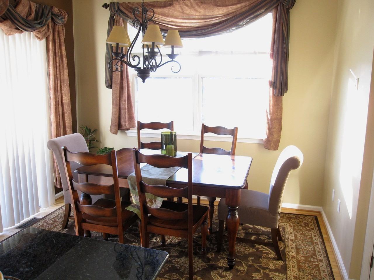 5250 Ballycastle Cir - Photo 6 of 24